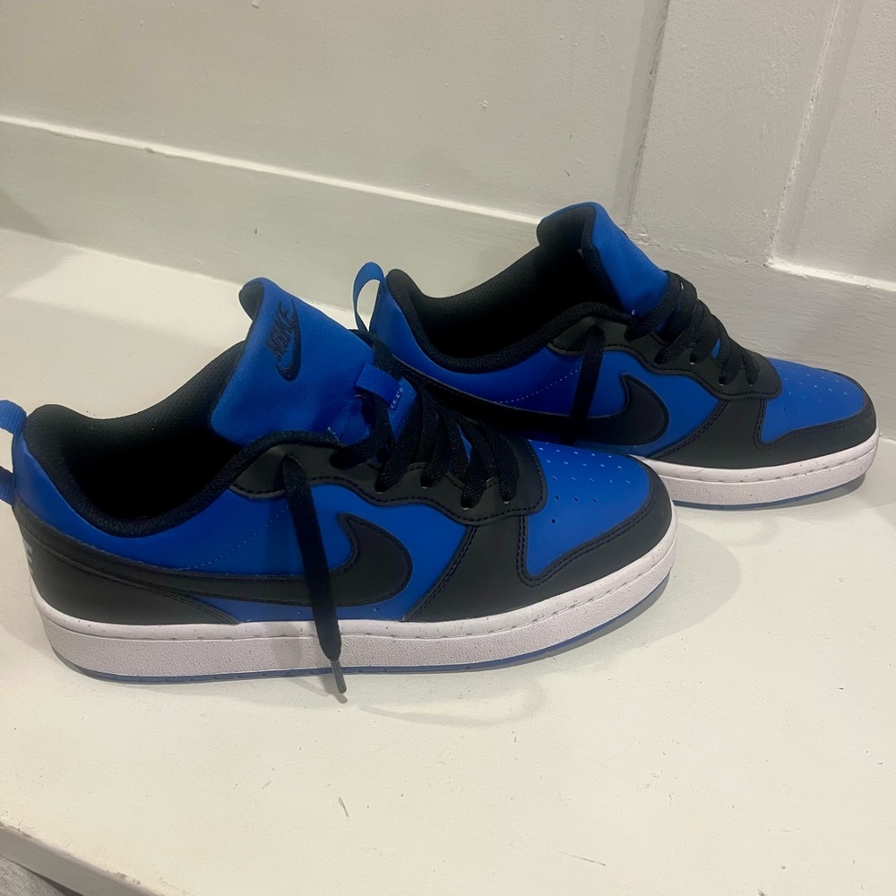 Nike Court Borough Recraft